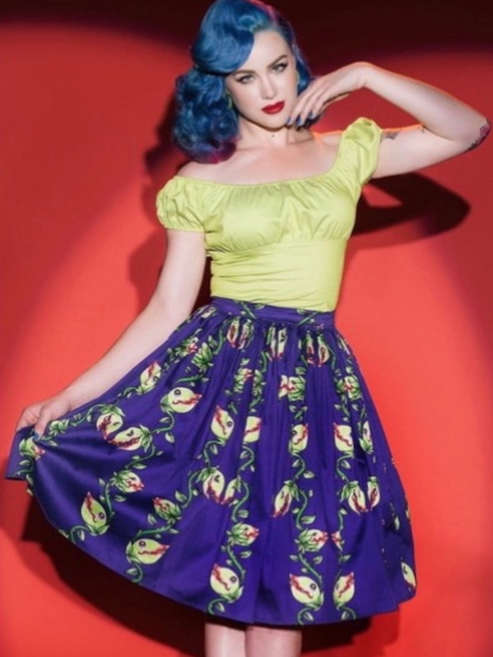 DEADLY DAMES Venus Fly Trap Pin Up Couture Purple & Yellow Swing Skirt, Large